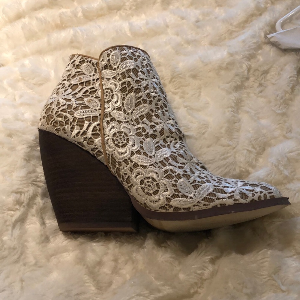 Tan and white lace wedges